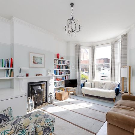 Central Hove Flat W Large Garden Екстер'єр фото